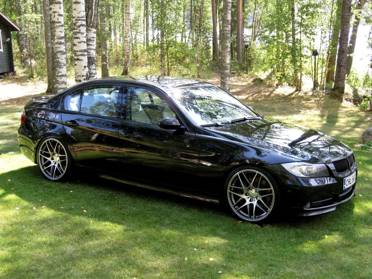 E90 BMW 330d with BBS CXR wheels 