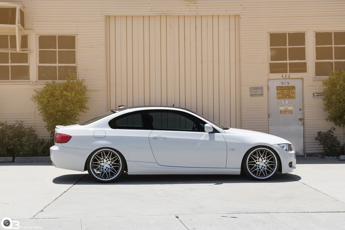 BMW 330i with XIX X25 wheels