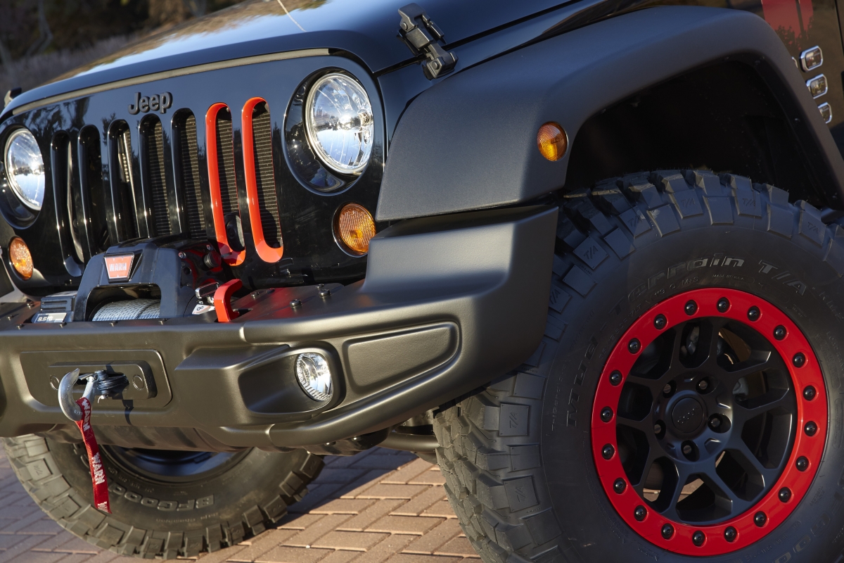 The new Wrangler Level Red Sports New Jeep Rims and Off Road Tires