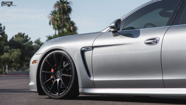 Porsche Panamera Niche Essen Wheels