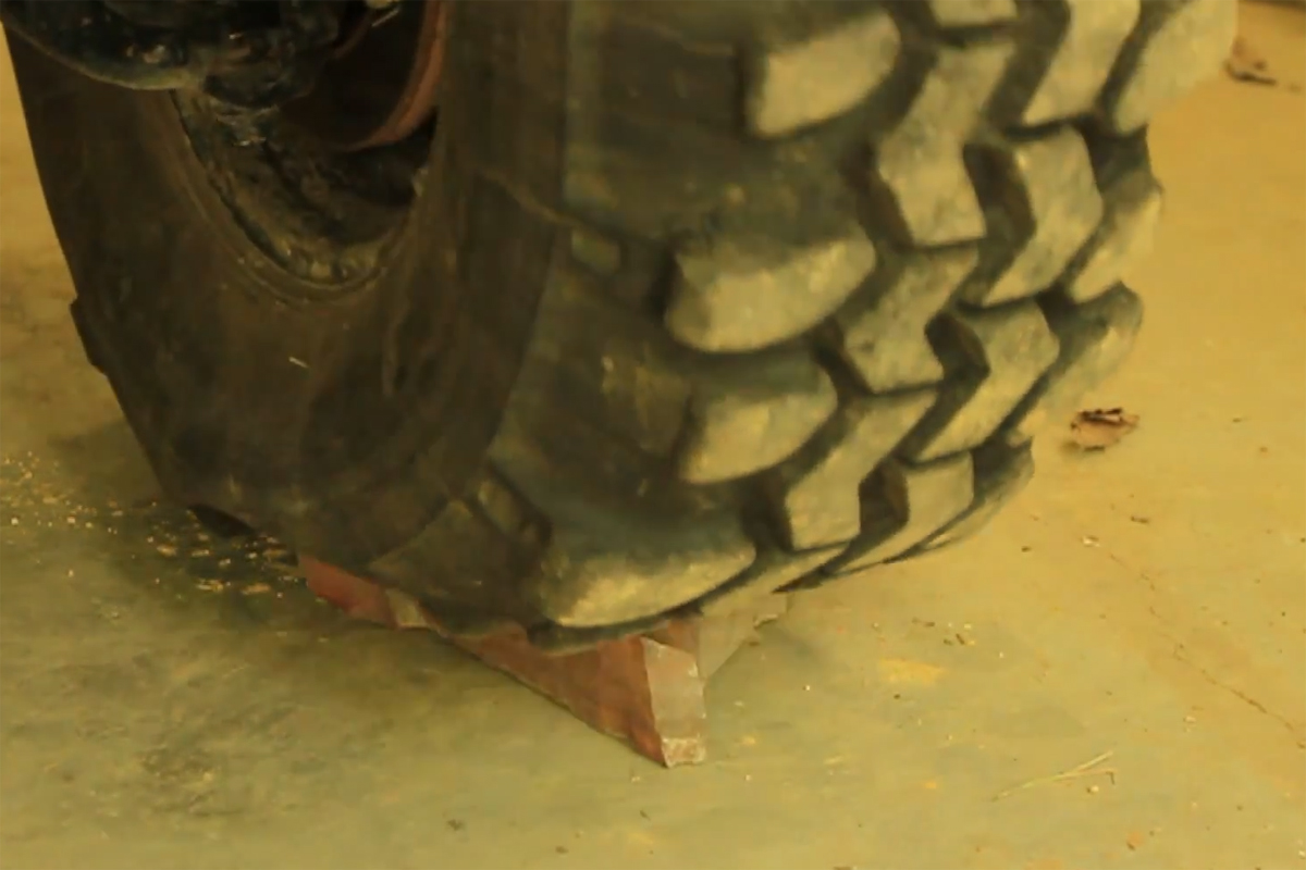 Air down offroad wheels and tires