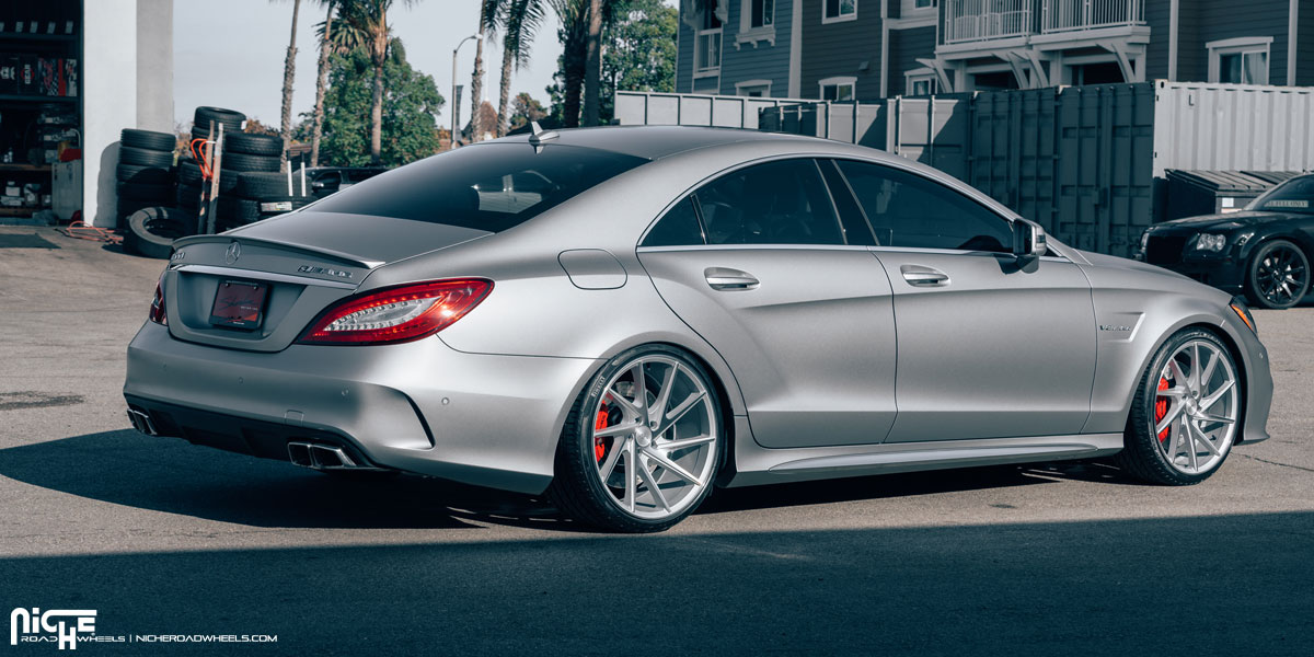 CLS 63 AMG Niche Invert M162 Staggered Wheels