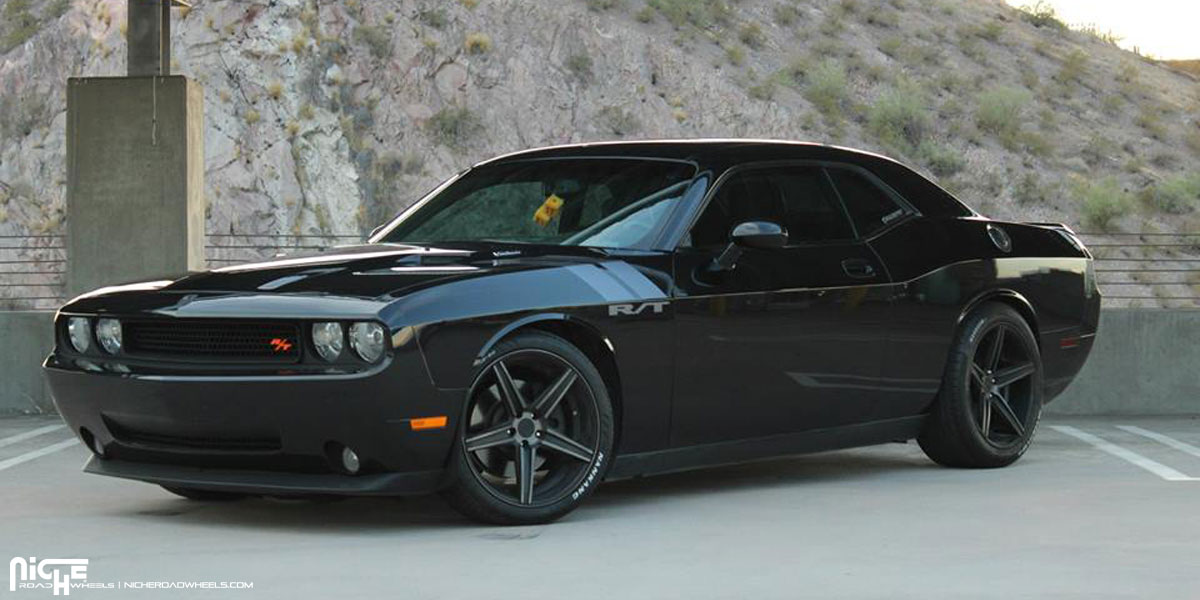 Dodge Challenger R?T Niche Apex M126 Wheels 