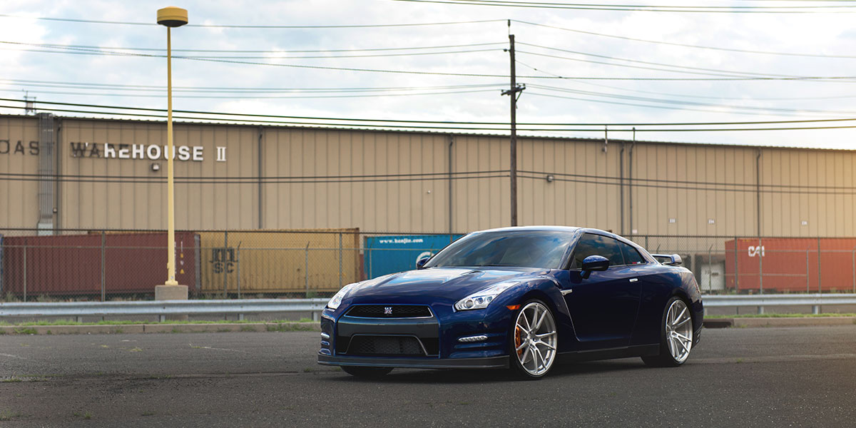 Nissan GT-R Niche Grand Prix Wheels