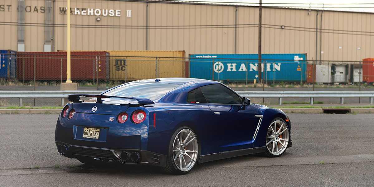 Nissan GT-R Niche Grand Prix Wheels