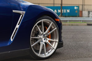 Nissan GT-R Niche Grand Prix Wheels