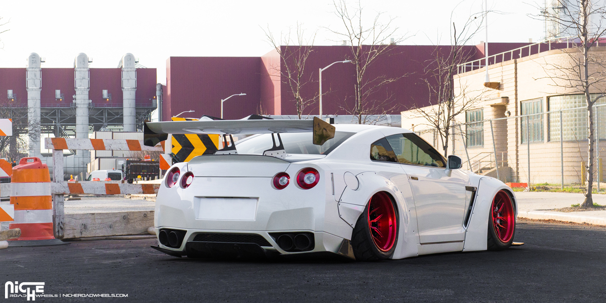 Nissan GT-R Niche Nero Wheels