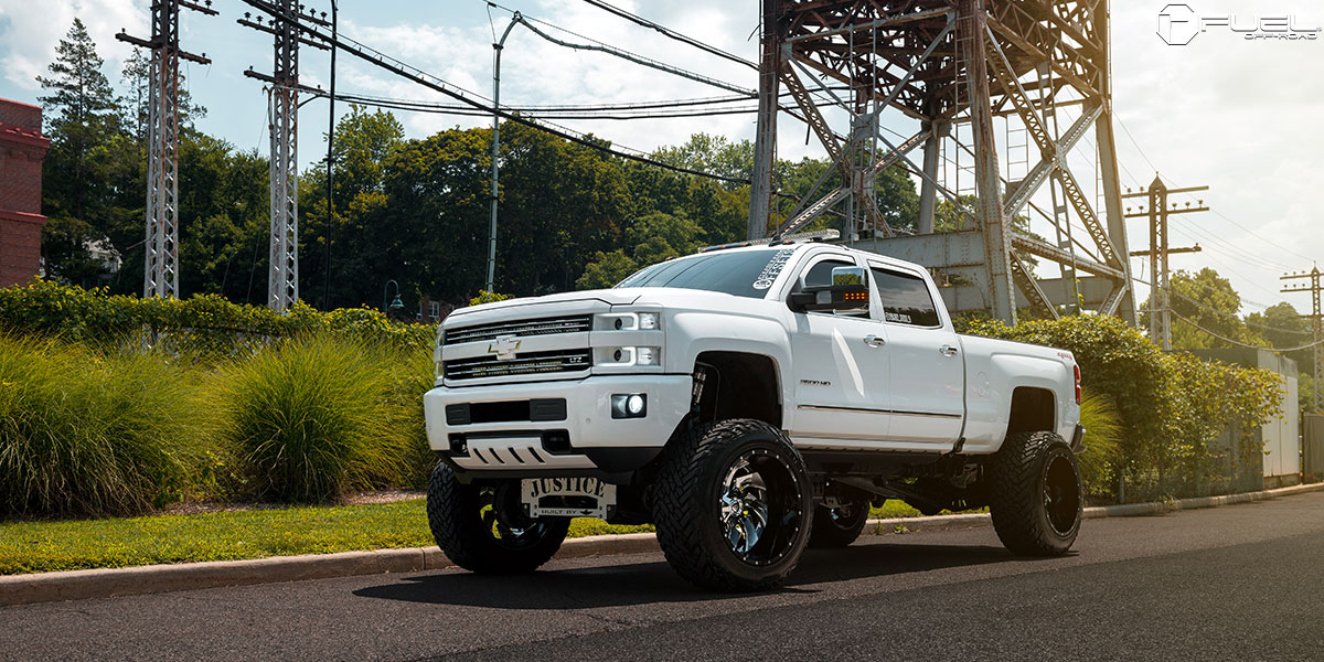 Chevrolet Silverado 2500HD Fuel Cleaver - D240 Wheels