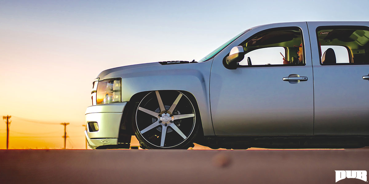 Chevrolet Silverado 1500 DUB Future - S127 Wheels