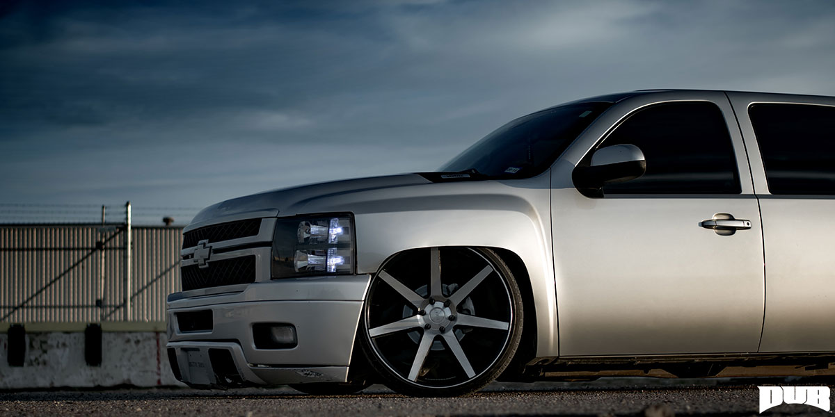 Chevrolet Silverado 1500 DUB Future - S127 Wheels