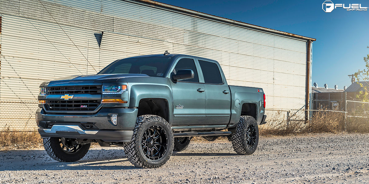 Chevrolet Silverado with Fuel Vandal - D627 Wheels