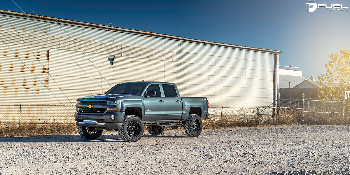 Chevrolet Silverado with Fuel Vandal - D627 Wheels