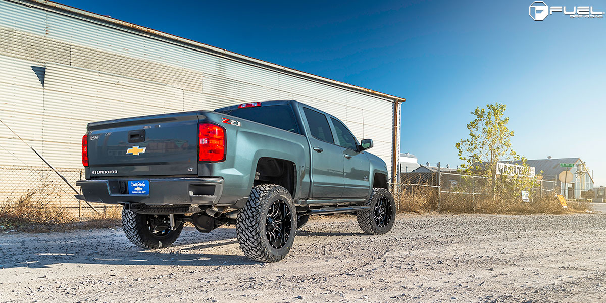 Chevrolet Silverado with Fuel Vandal - D627 Wheels