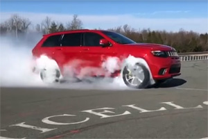 Jeep Grand Cherokee Trackhawk Burnout