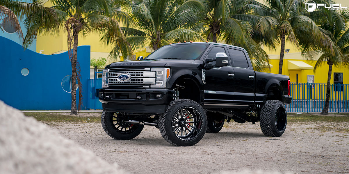 Ford F-250 Super Duty with Fuel FF16 Rims