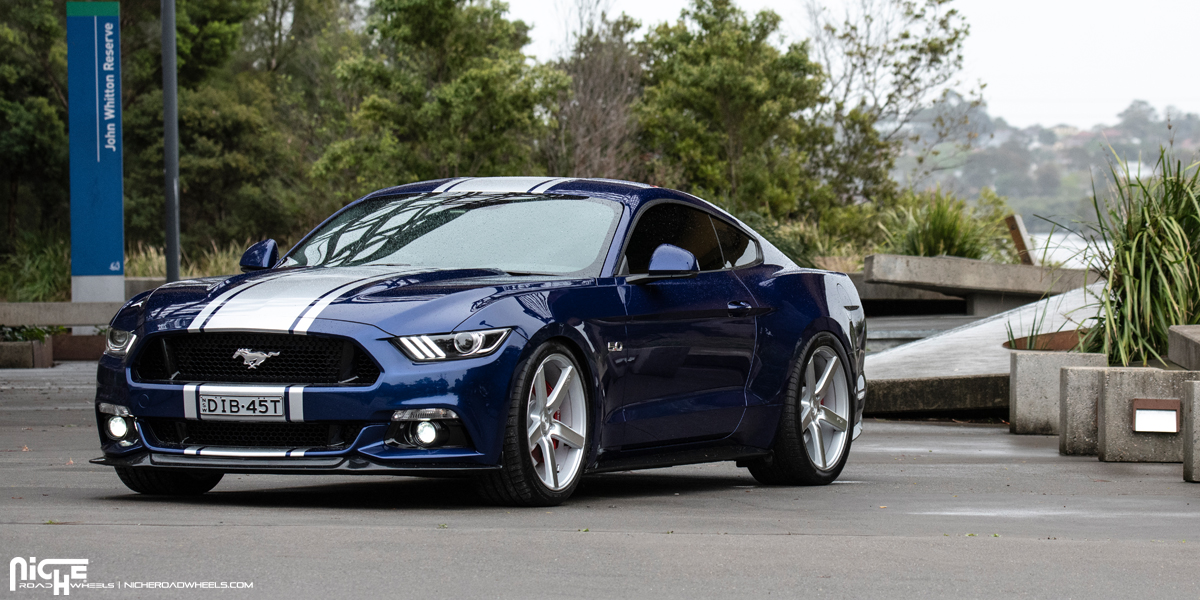 Ford Mustang GT Niche Milan - M135 wheels