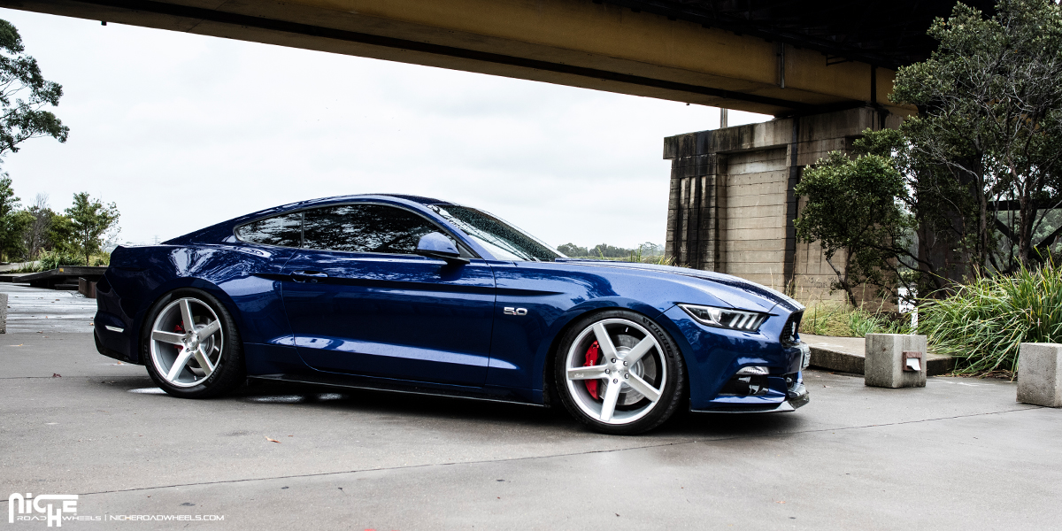 Ford Mustang GT Niche Milan - M135 wheels