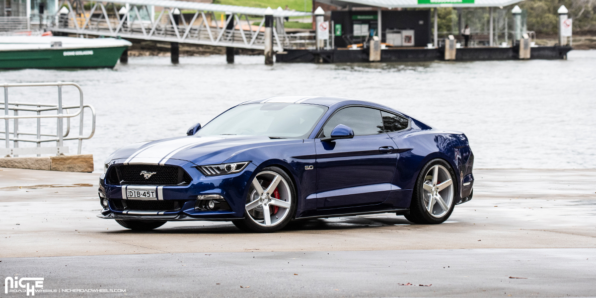 Ford Mustang GT Niche Milan - M135 wheels