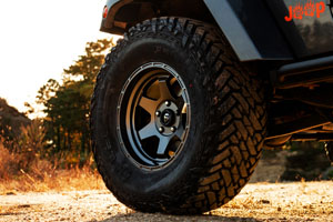 Jeep Wrangler Fuel Shok - D665 Wheels