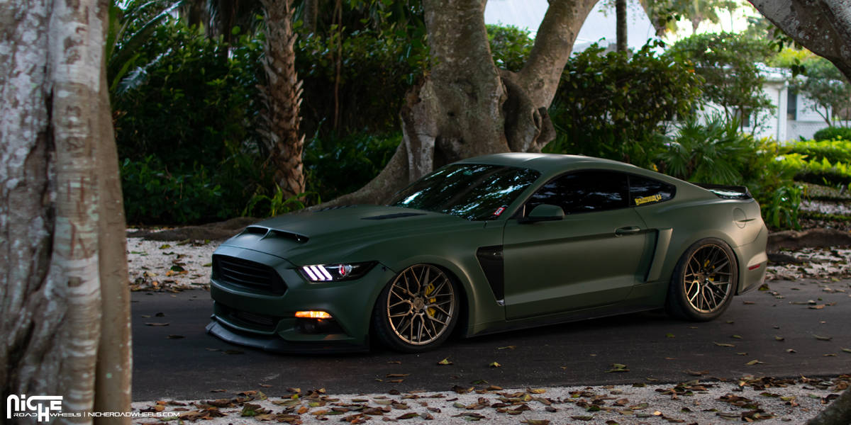 Ford Mustang Niche Gamma - M191 Wheels