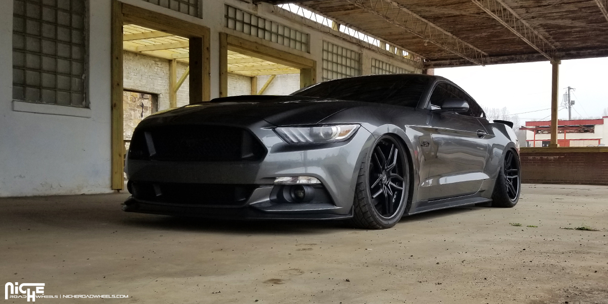 Ford Mustang GT Niche Methos - M194 Wheels