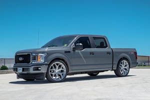 Ford F-150 with Niche Vice - M233 SUV Wheels