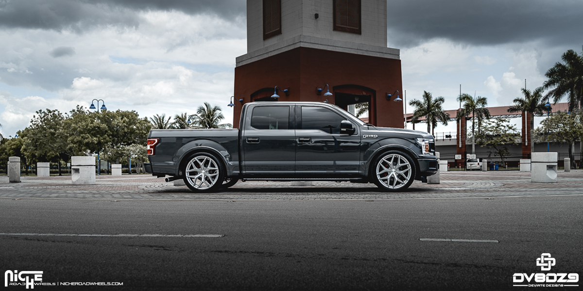 Ford F-150 Niche Vice - M233 SUV Wheels