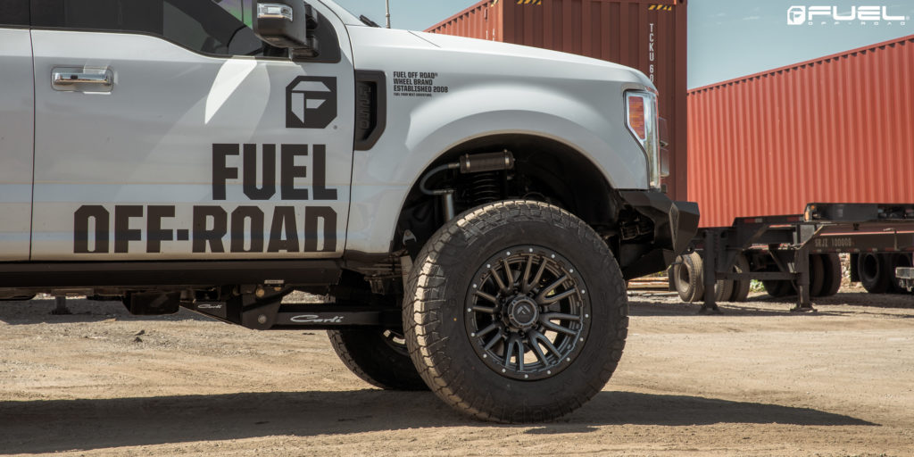 Ford F-250 Super Duty with Fuel Rebel - D680 Wheels