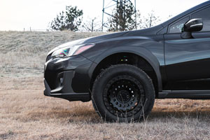 Subaru XV Crosstrek with Fuel Zephyr - D633 wheels