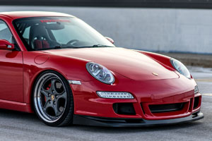 Porsche 911 with Rotiform KLU wheels