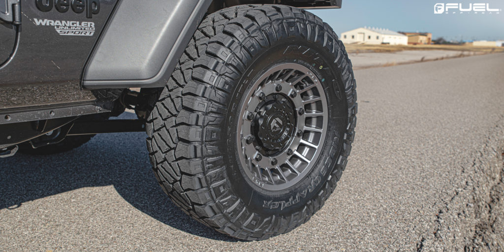 Jeep Wrangler with Fuel Militia - D726 Rims