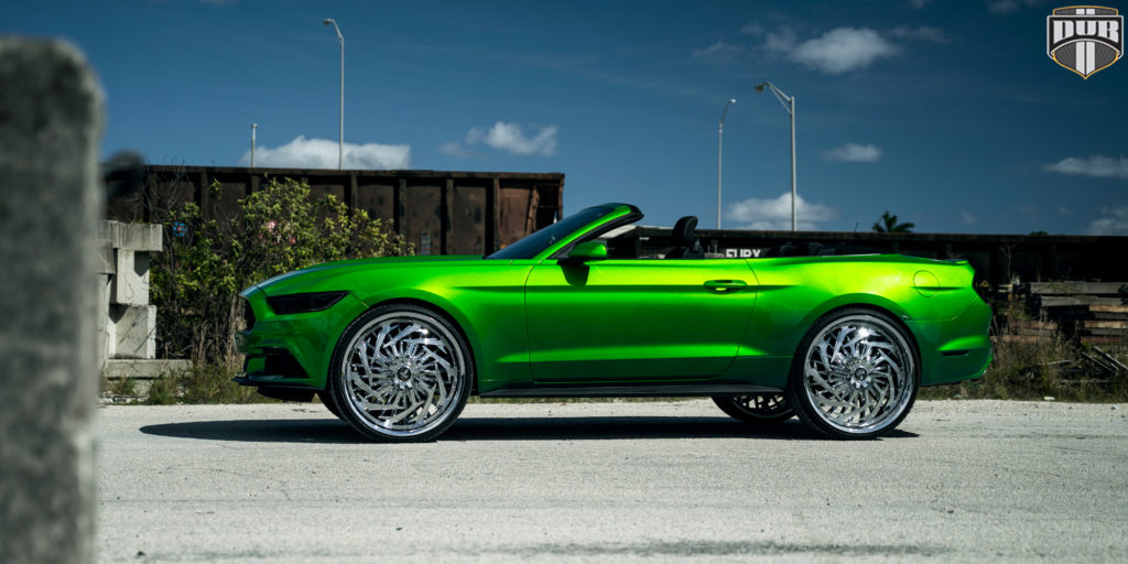 Ford Mustang with DUB Trance – S826 Wheels