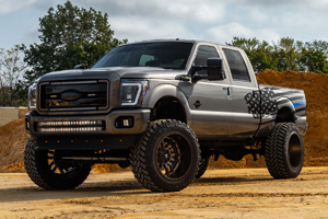 Ford F-250 Super Duty with Fuel Sledge – D631 Wheels