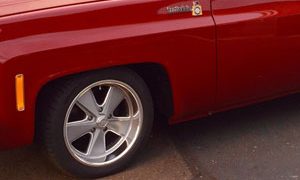 Chevrolet C10 Scottsdale with US Mags Roadster – U120 Wheels