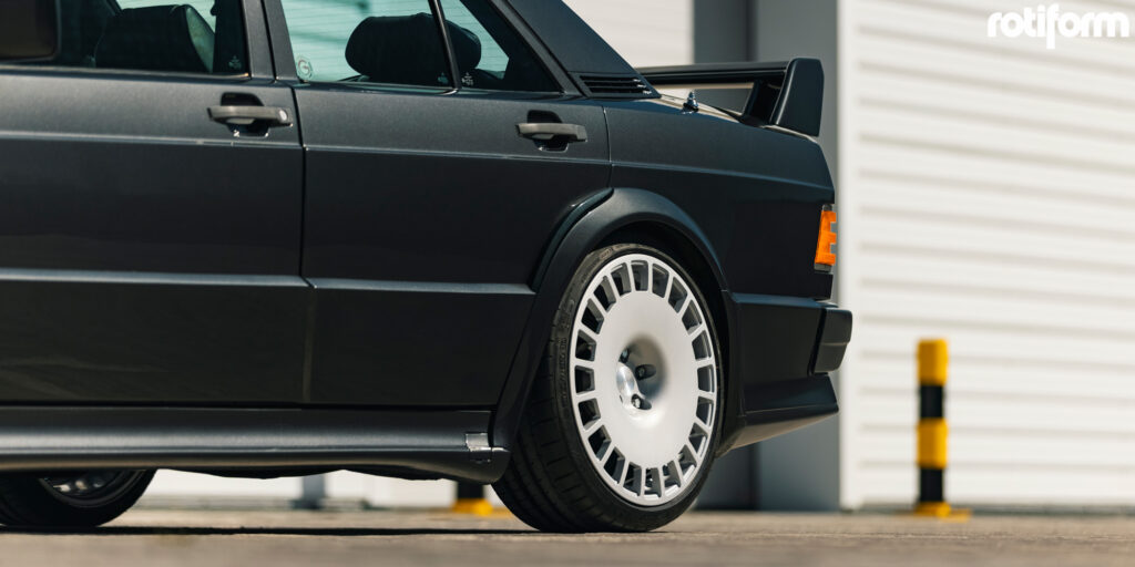 Mercedes-Benz 190E 2.3-16 Rotiform VCE Wheels