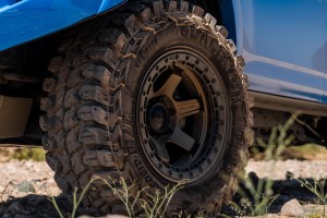 Toyota 4Runner TRD Pro with Fuel Block Beadlock - D122 rims