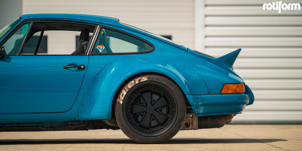 Porsche 911 with Rotiform FUC wheels